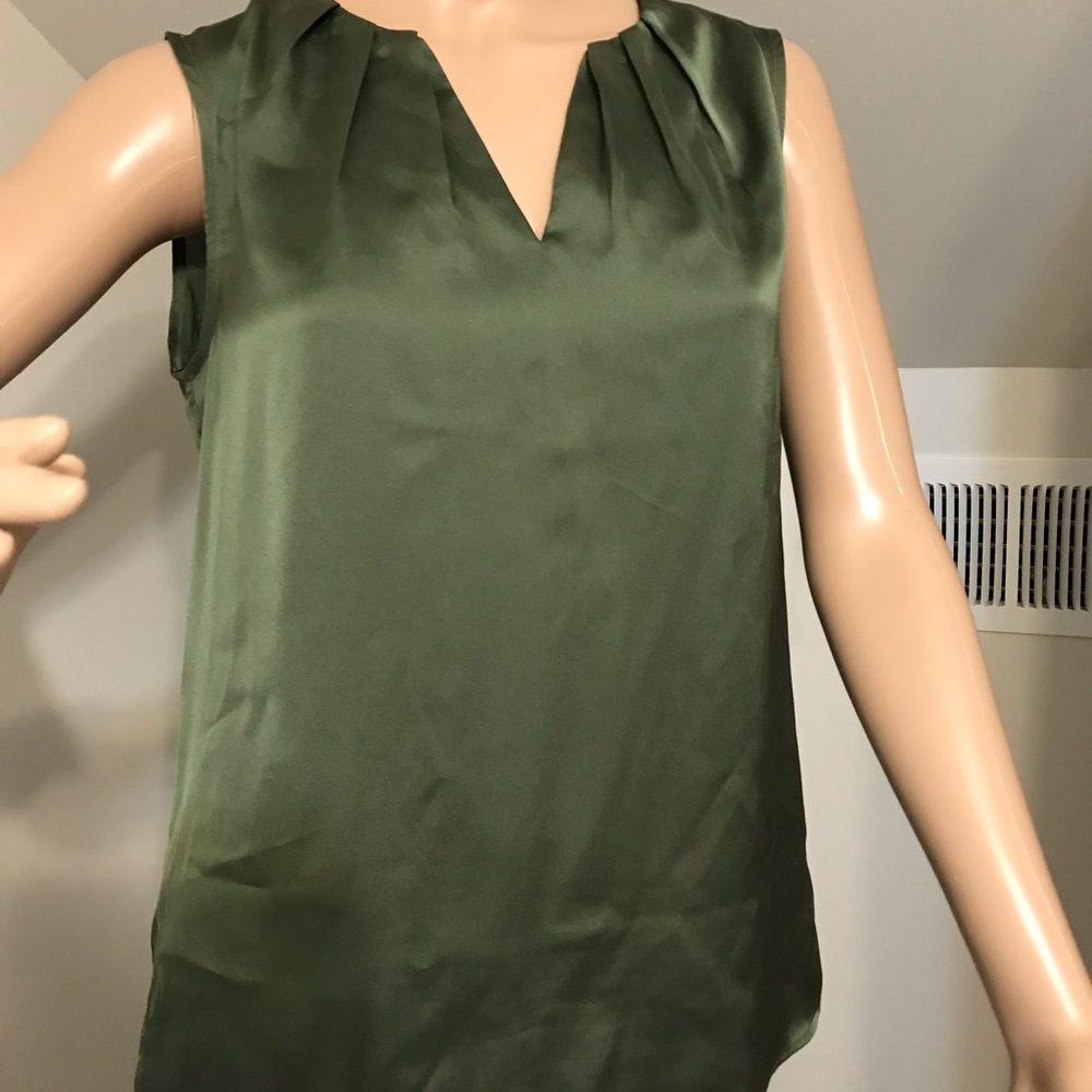 Beautiful jade top, NWT